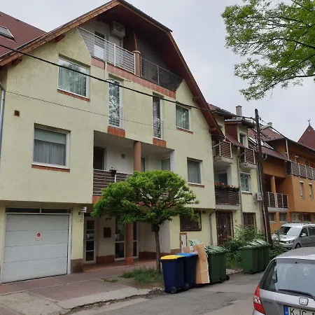 New Pest Apartman * Budapest